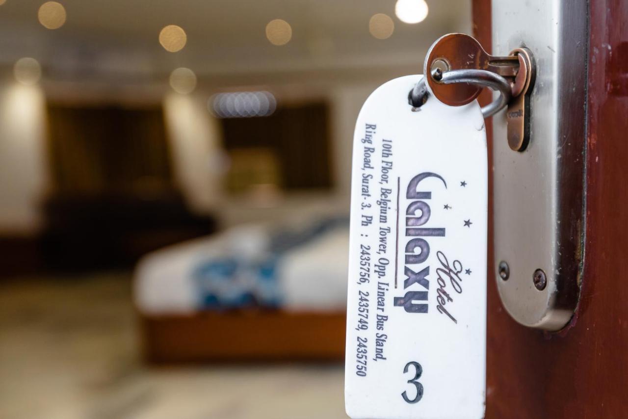 Hotel Galaxy Opp Surat Railway Station Экстерьер фото