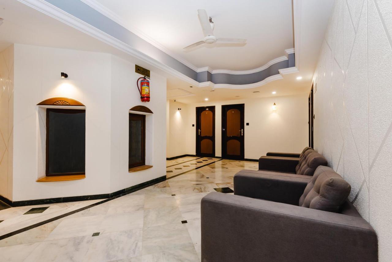 Hotel Galaxy Opp Surat Railway Station Экстерьер фото