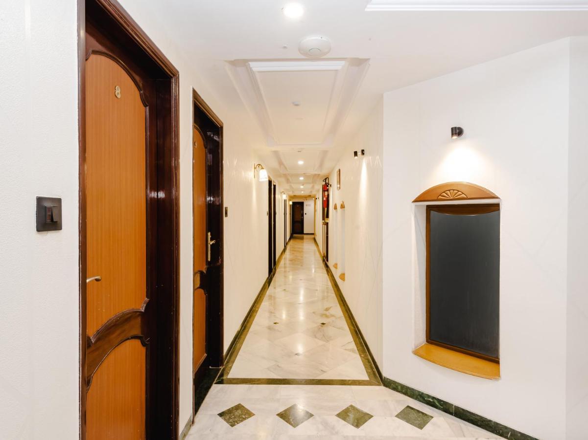 Hotel Galaxy Opp Surat Railway Station Экстерьер фото
